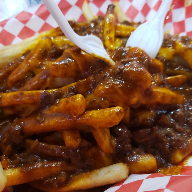 Chili Flatliner Fries @ Heart Grill on Eaten