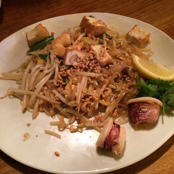 Pad Thai Monsoon Cafe Daikanyama On Eaten
