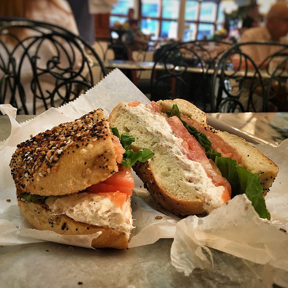 Melanie S Favourite Ess A Bagel On Eaten