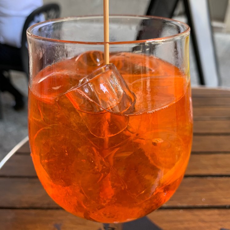 Ap ro Spritz Caff Caruso